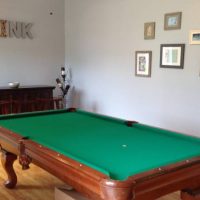 Beautiful Olhausen 8' Pool Table with ping pong conversion